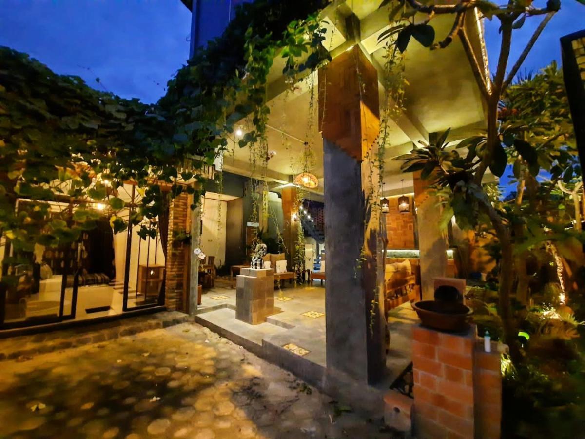 Oma Watu Inn Pringkuku Exterior foto